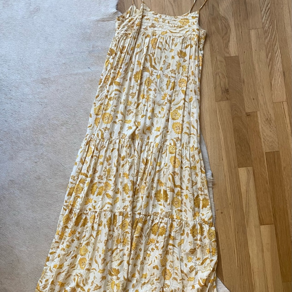 Natalie Martin Ivory and Mustard Floral Design